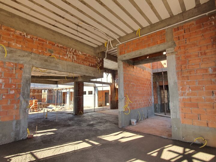 Residência em concreto e aço, foto 3